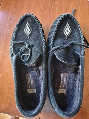 Manitobah Black Beaded Suede Moccasins